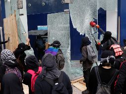 Destrozos en un cajero automático. AP/R. Blackwell