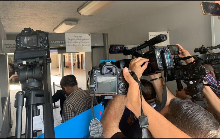 El edil se presenta en las instalaciones de la visitaduría de la Fiscalía Estatal para emitir su declaración sobre “asuntos diversos