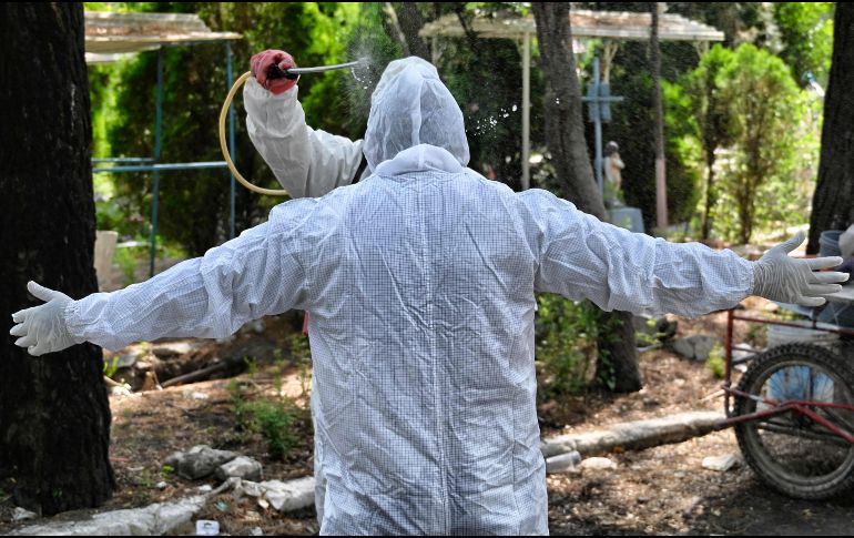 Según los últimos datos, México registró un récord de contagios con cuatro mil 883 nuevos casos de COVID-19 y ya acumula más de 129 mil enfermos y 15 mil 357 fallecidos desde la llegada del coronavirus SARS-CoV-2 el 28 de febrero. AFP / A. Estrella