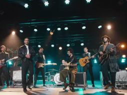 Reik y Morat unen sus voces en "La bella y la bestia"