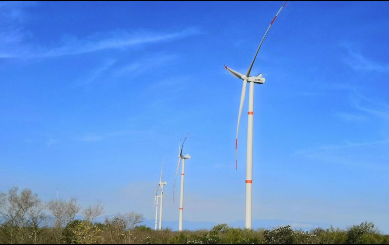 El jefe del Ejecutivo federal señala que ha dado instrucciones a su gabinete de que se busque a las empresas de energía limpia y se dialogue con ellas. NTX/ARCHIVO