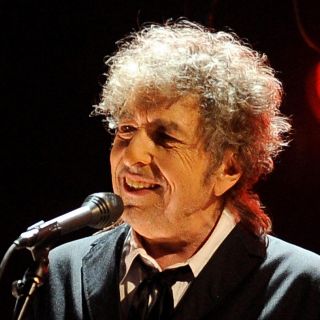Bob Dylan habla de racismo y la pandemia en su primera entrevista en cuatro años