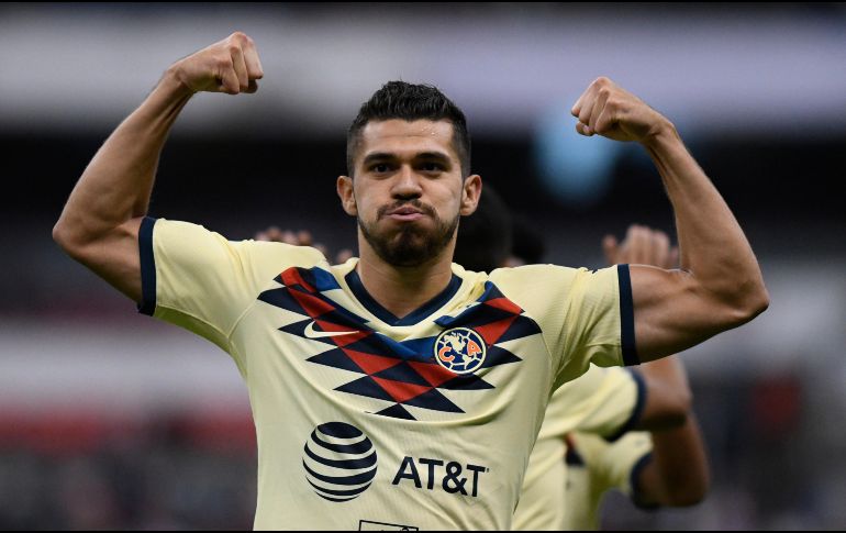 Henry Martín deja ver que es feliz con su romance en el Club América y no dudó en  lanzar un rotundo 