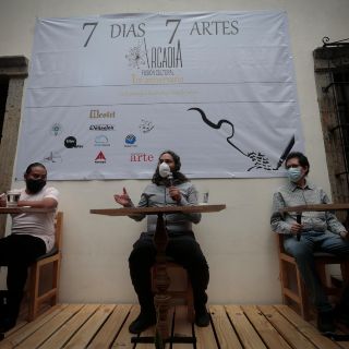 Alistan homenaje a las plumas vivas de nuestro Estado