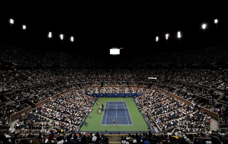 Pese a que algunos jugadores se han opuesto a jugar debido a las condiciones de seguridad que serían obligatorias, podría ser el primer Grand Slam tras la pandemia. EFE / ARCHIVO