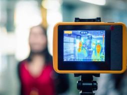 Las cámaras solo detectan la temperatura de la piel, que no es lo mismo que la temperatura corporal.