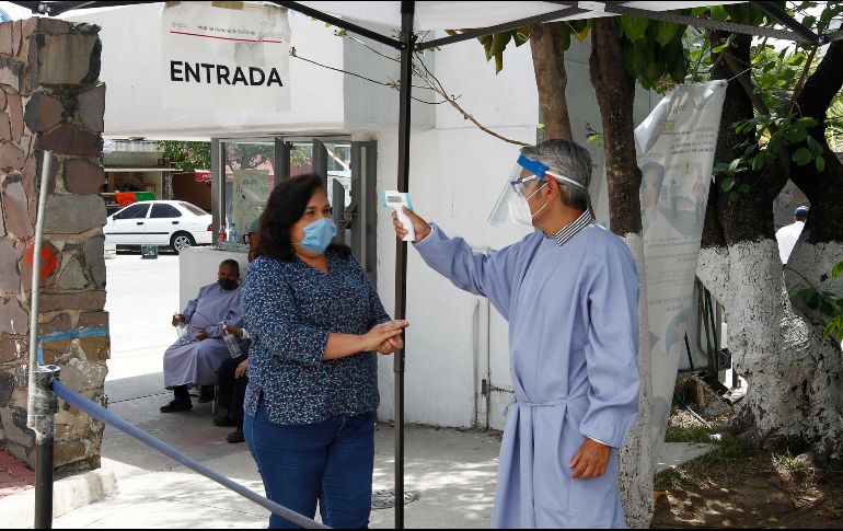 Hasta el momento se han registrado 316 casos positivos de COVID-19 entre personal de salud. EL INFORMADOR / ARCHIVO