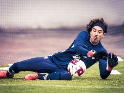 Guillermo Ochoa se ha vuelto a afianzar en la portería de las águilas. TWITTER/@ClubAmerica