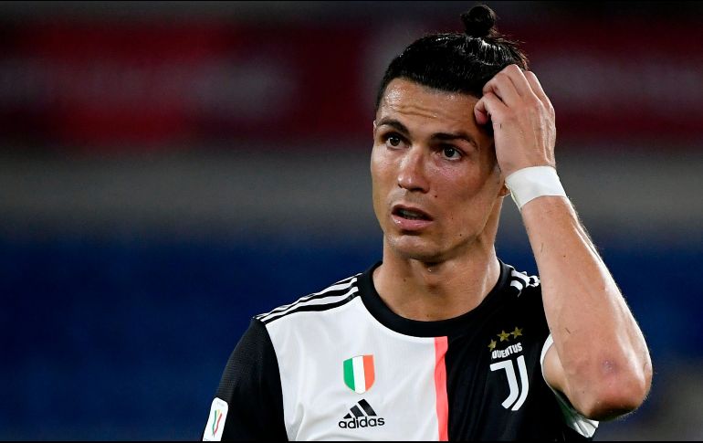 Para muchos, el comentario ha sido considerado como un ataque directo a la estrategia escogida por el técnico Mauricio Sarri, más que al juego del equipo. AFP / F. Monteforte