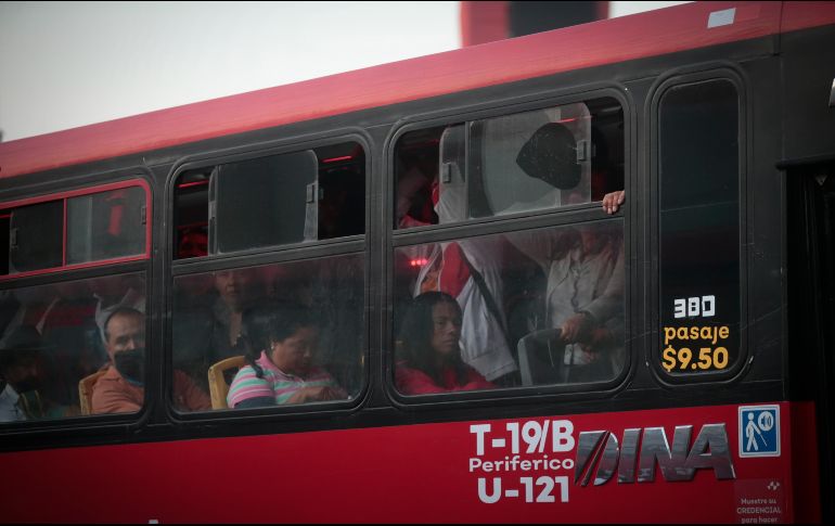 Trabajadores industriales y de la construcción ingresarán entre las 06:00 y 08:00 horas; las oficinas de Gobierno y servicios, de 08:00 a 10:00, y para el comercio en general a partir de las 10:00. EL INFORMADOR/F. Atilano