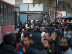 La medida es implementada para evitar las aglomeraciones en el transporte público. EL INFORMADOR/ARCHIVO