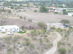 La fosa fue localizada el pasado viernes luego de un reporte que alertaba que al parecer había restos humanos en el lugar. ESPECIAL