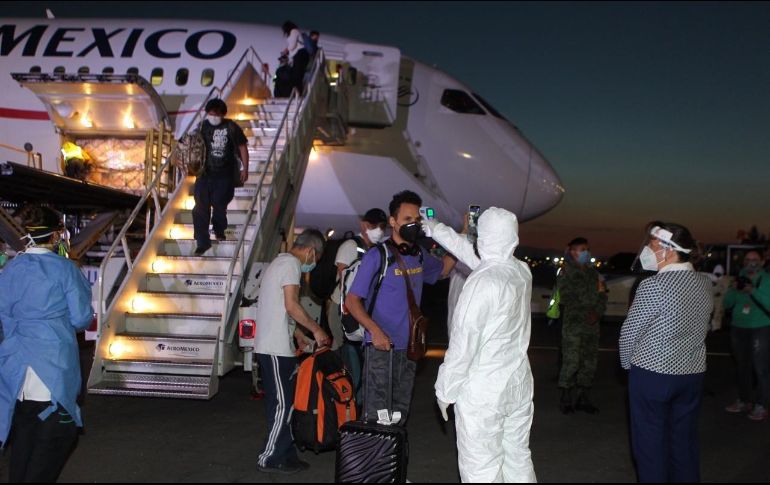 De los repatriados, la mayoría proceden de países latinoamericanos, con ocho mil 837, seguida de Europa, con tres mil 997. TWITTER / @SRE_mx