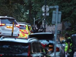 Paramédicos y policías acordonaron los alrededores de la zona. AP/S. Parsons