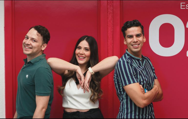 A CUADRO. Los conductores de “Cultura Pop” se presentan hoy en pantalla, en punto de las 18:00 horas. CORTESÍA