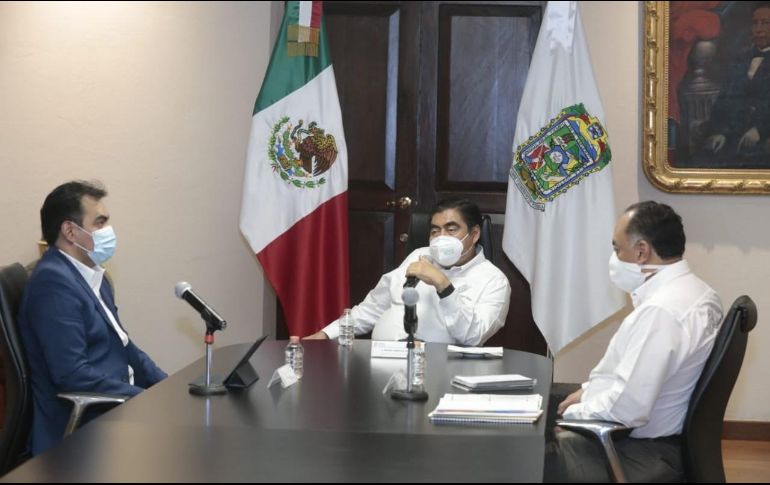 Miguel Barbosa aseguró que él se somete a diversos estudios médicos diariamente debido a la pandemia. TWITTER/@MBarbosaMX