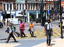 El Reino Unido ha registrado quince nuevas muertes por el virus, lo que eleva el número de fallecimientos hasta los 42 mil 647. EFE / F. Arrizabalaga