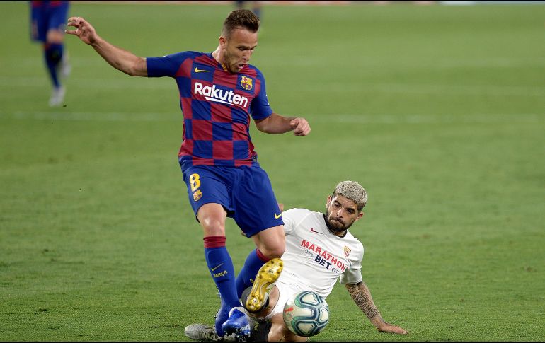 Sólo dos temporadas después de su llegada al futbol español, el brasileño ha comenzado a empacar para dejar a los catalanes para unirse a los de Turín. AFP / ARCHIVO