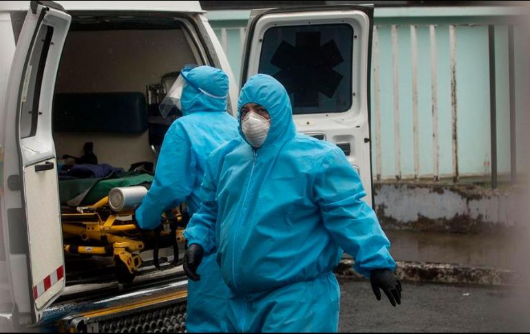 La fuente del contagio corresponde a uno de los pasantes que contrajo el virus fuera del hospital. EFE/E. Biba