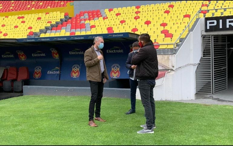 El futbol profesional podría volver muy pronto a Morelia. José Luis Higuera, exdirectivo de las Chivas, fue visto este miércoles recorriendo las instalaciones del Estadio Morelos. TWITTER / @Barajasnoticias