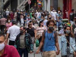 Los problemas económicos de los países latinoamericanos ha tornado difícil mantener las medidas de aislamiento para evitar contagios. AP/A. Penner