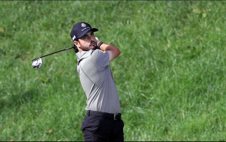 El tamaulipeco embocó su bola en el par 3 de la bandera 16 desde el tee de salida, 155 yardas, para su primer hole-in-one dentro del PGA Tour. AFP / R. Carr