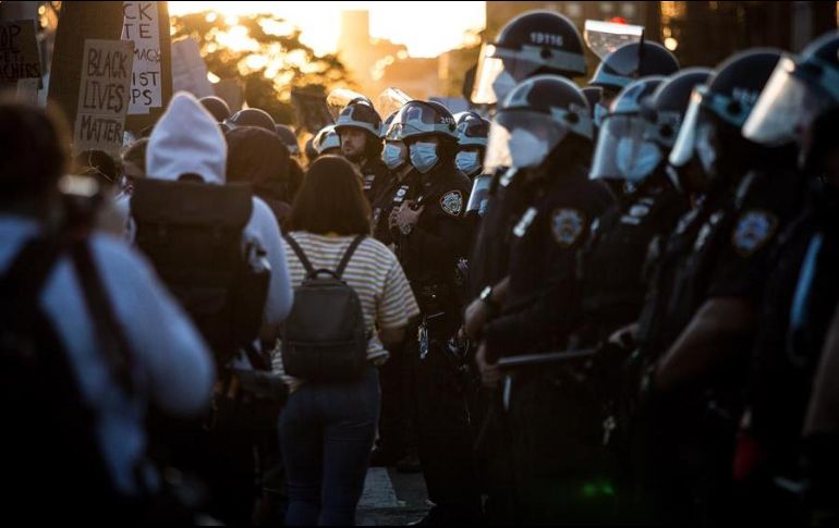 En Nueva York, las llaves de estrangulamiento ya son un delito. EFE/ARCHIVO