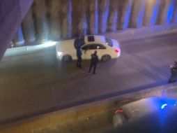 El auto de la víctima era un Mercedes Benz C200 blanco con placas MZH-1114 del Estado de México. ESPECIAL