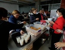 En los 60 días que van de apoyo, han utilizado 12 toneladas de alimentos para convertirlo en 40 mil 814 platillos preparados. EL INFORMADOR/ARCHIVO