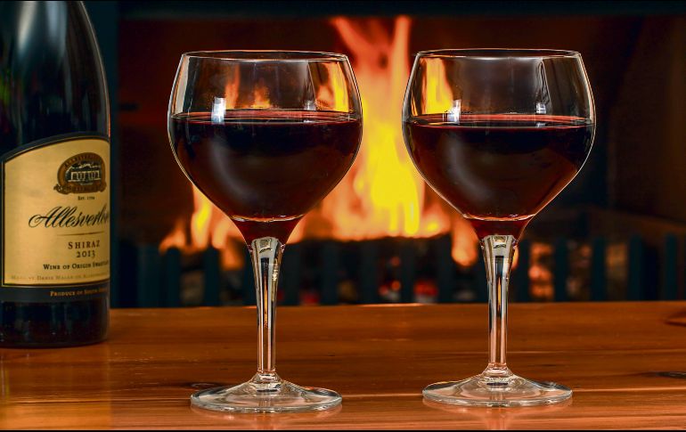 Vino tinto. Revistas científicas indican que esta bebida es un excelente digestivo. PIXABAY