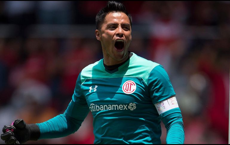 Uno de los obstáculos para Pumas es el salario alto de Talavera. EL INFORMADOR / ARCHIVO