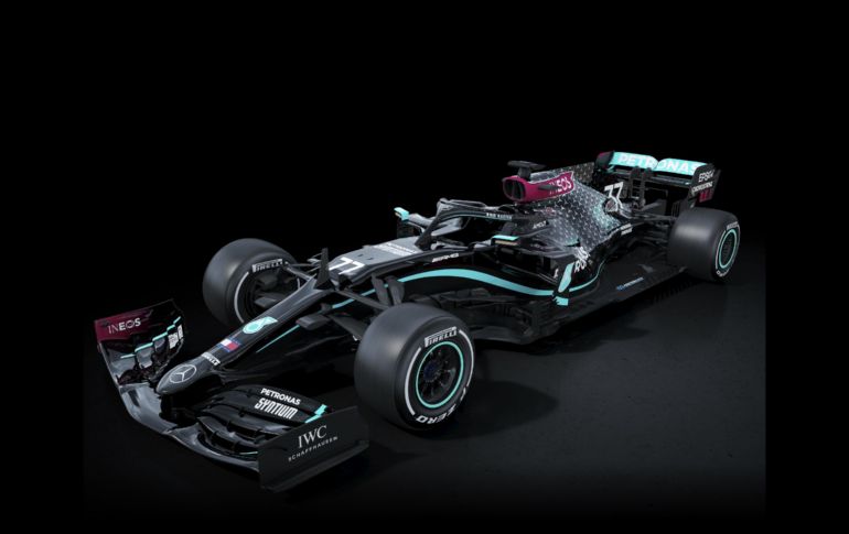 ''El movimiento de Black Lives Matter ha ilustrado lo necesarias que son medidas para combatir el racismo y toda forma de discriminación'', dijo la escudería. TWITTER / @MercedesAMGF1