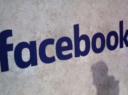 La firma de Zuckerberg facturó 17 mil 700 millones de dólares en los tres primeros meses de 2020, esto, con una caída de ingresos publicitarios debido a la pandemia de coronavirus y la consecuente crisis económica. ARCHIVO