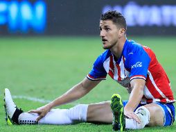 El zaguero y el Rebaño debutan este sábado a las 21:00 horas en el torneo de pretemporada, cuando se midan al Atlas en el Estadio Akron, partido que será a puerta cerrada. IMAGO7