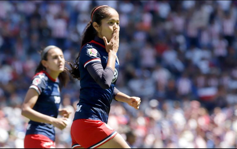 Seguir los pasos de su ahora ex compañera Rubí Soto y trascender no solo en Selección Mexicana, sino en el futbol de Europa, es la meta de la defensora de Chivas Femenil, Miriam García. Imago7 / ARCHIVO