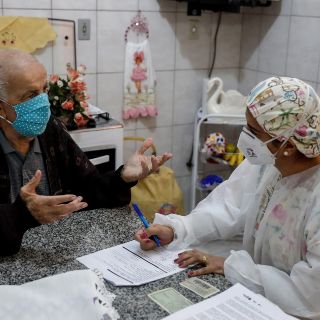 Dan recomendaciones para atender a pacientes de COVID-19 en aislamiento