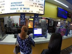 El rector de la UdeG, Ricardo Villanueva, advirtió el viernes pasado que reabrir cines y teatros “sería un error que podemos lamentar en las próximas semanas”. EL INFORMADOR/A. Camacho