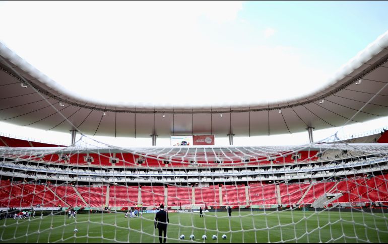 A las 21:00 horas del sábado se realizará una edición más del Clásico Tapatío, esta vez, de carácter amistoso. IMAGO7