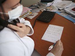 En cuatro meses de operación han sido atendidas 40 mil llamadas, 33% de las cuales se debieron a casos sospechosos. AFP/P. Pochard