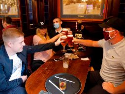 Hacen un llamado a a aumentar el consumo para impulsar las finanzas nacionales, pero urgen  a mantener la responsabilidad. AFP / T. Akmen