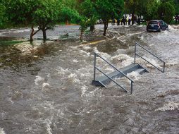 CONSTANTE. Las principales vías de la ciudad repletas de agua son comunes en época de lluvias.  EL INFORMADOR • G. GALLO