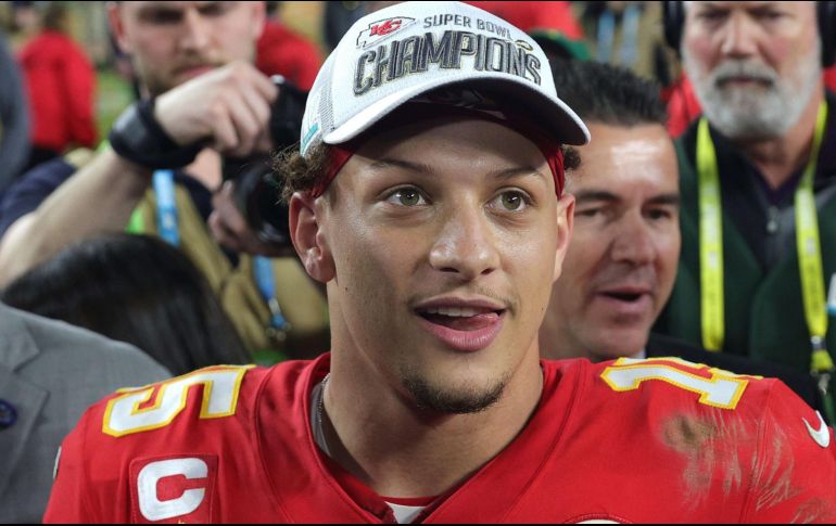 En su carrera Mahomes, de 24 años, ha lanzado para 9.412 yardas con 76 touchdowns y 18 intercepciones. AFP / ARCHIVO