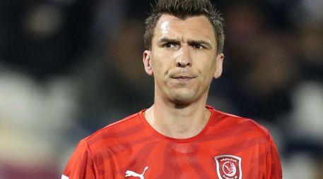 El delantero ex de la Juve, duró solo 6 meses en su aventura catarí. TWITTER/@DuhailSC