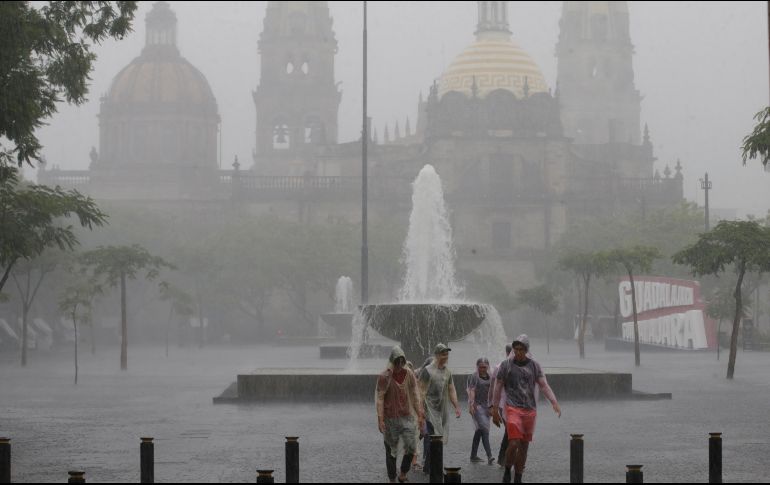 Un canal de baja presión seguirá interactuando con inestabilidad superior y con el ingreso de humedad del Océano Pacífico, que ocasionará lluvias en varias entidades, incluido Jalisco. EL INFORMADOR / ARCHIVO