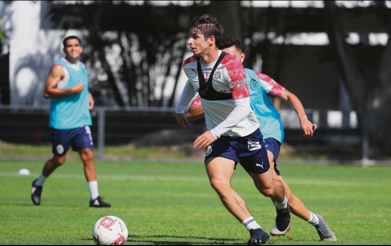 ISAAC BRIZUELA. El mediocampista será titular hoy ante los Tigres.  @chivas