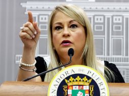 Wanda vázquez negó que hubiera despedido a Dennise Longo en represalia por la investigación que realizaba en su contra por el presunto mal manejo de provisiones asignadas a los damnificados por terremotos. EFE/T. Llorca