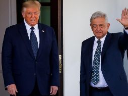 López Obrador saluda junto a Trump. EFE / EPA / A. Drago