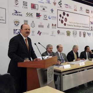 Detienen a César Duarte, ex gobernador de Chihuahua, en EU