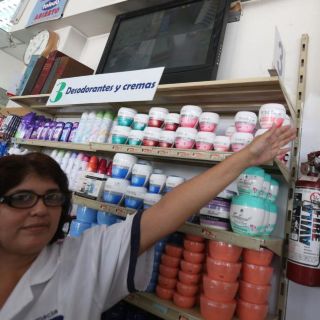 COVID ‘contagia’ ventas de las farmacias; caen 8% en promedio en abril y mayo