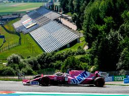 ''Está todo muy apretado entre los equipos punteros, pero hemos demostrado que podemos optar a los puntos con los dos coches'', explicó. AFP / L. Foeger